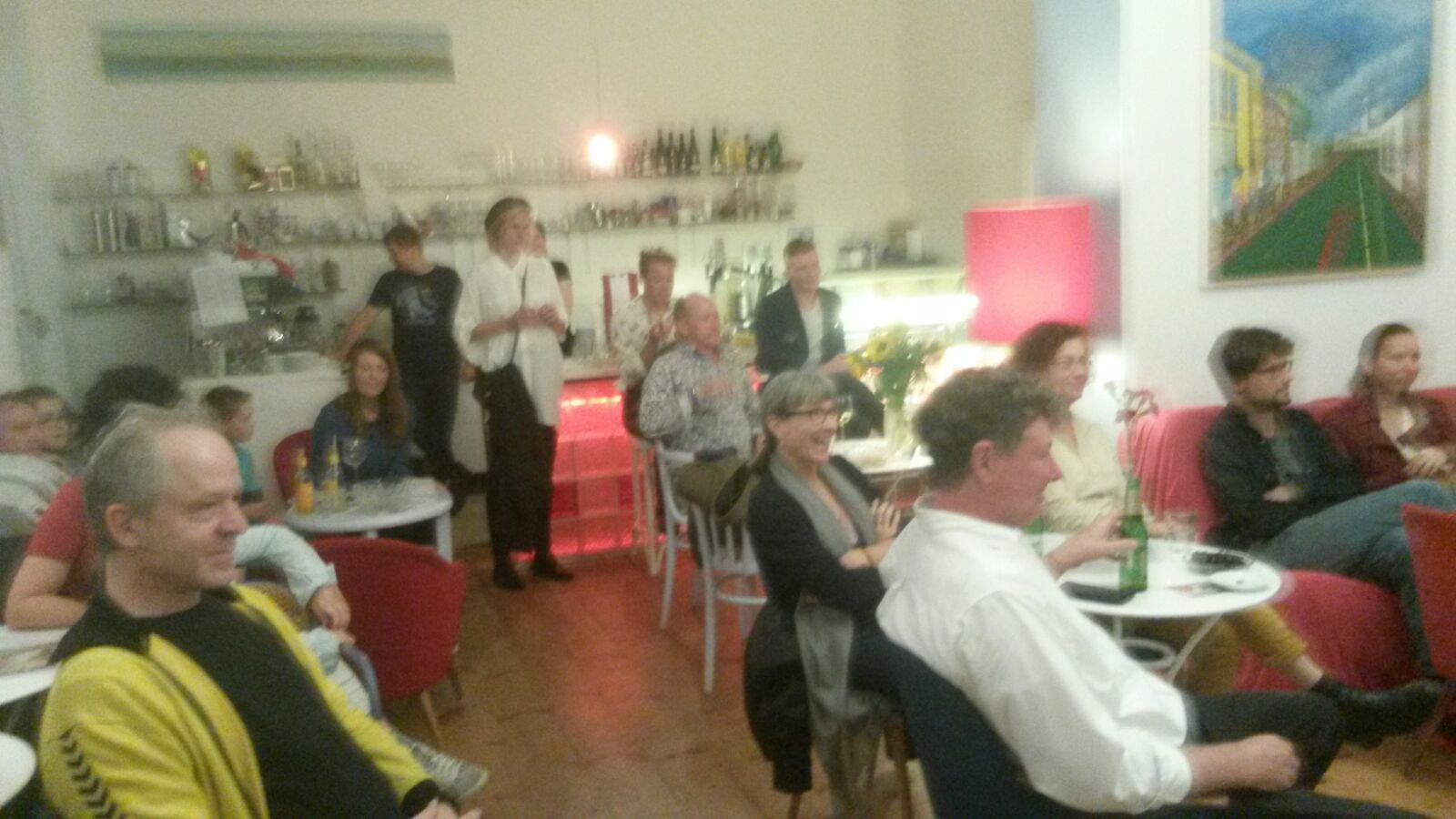 Vernissage "La La La, Party, Peace" bei "Madame Zucker"